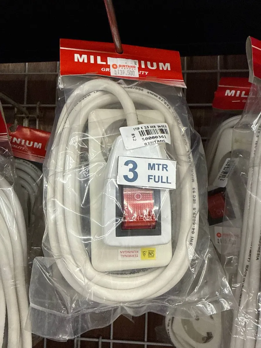 удлинитель Millennium на 2 розетки с выключателем, 3 м, SNI